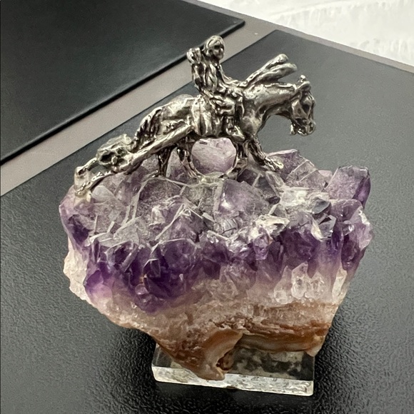 Amethyst Crystal with Indian and Horse Figurine - Picture 3 of 6